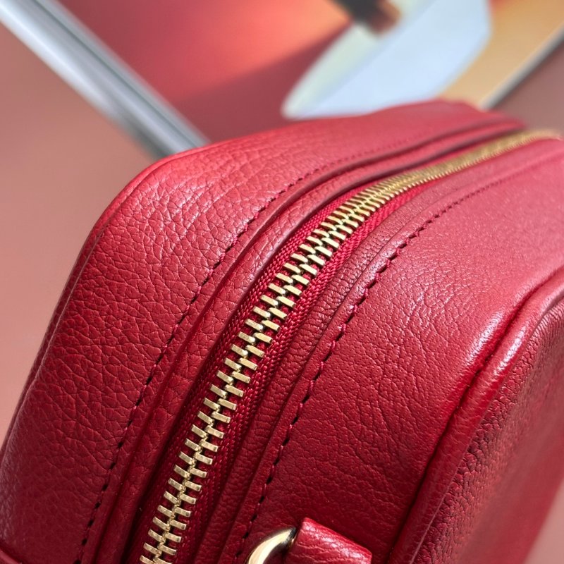 ::Salvatore Ferragamo::Gancini Rosso 22 C246 女士皮革相機包 斜背包 側背包-10