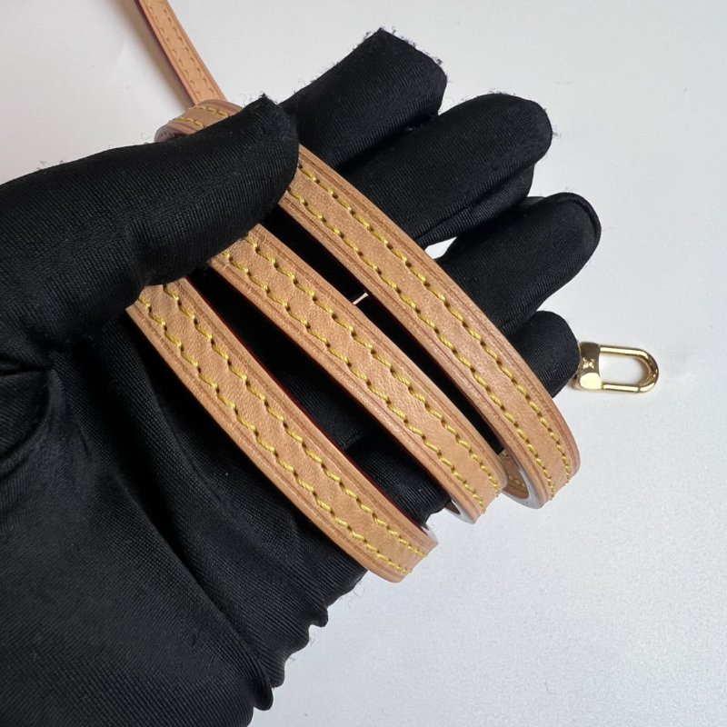 LV M53152/晶片款 老花ALMA BB-11