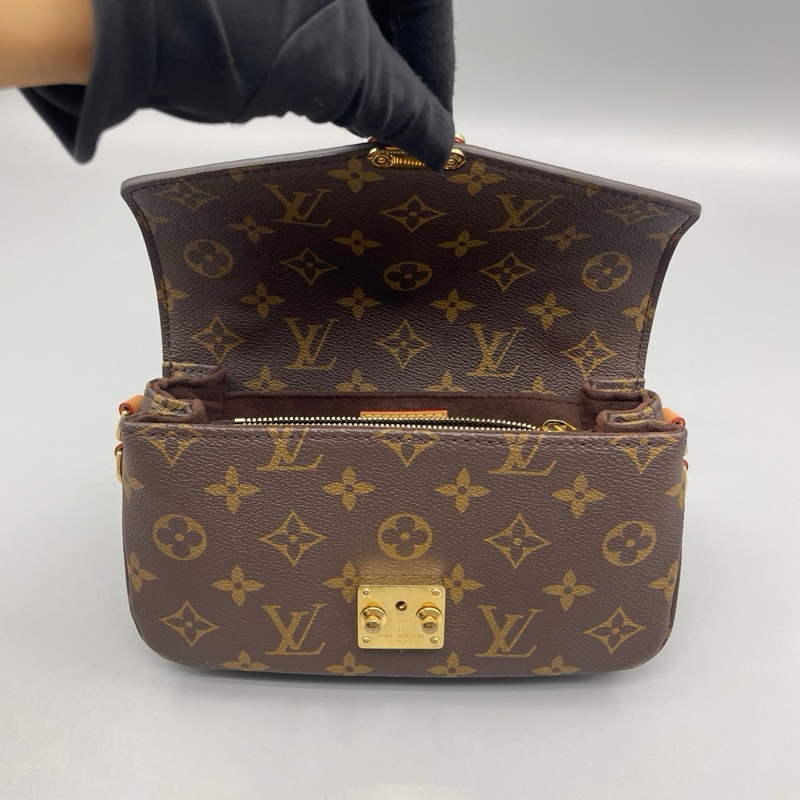 LV新款老花Metis郵差手提斜挎包-7