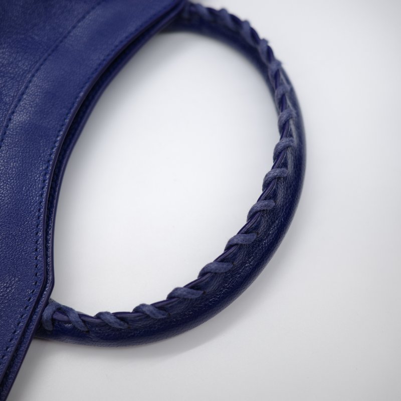 【超級新呀🌟 】Balenciaga 巴黎世家 Classic 經典款 牛皮革 機車包 電光藍 銀扣 手提包 單肩包-4