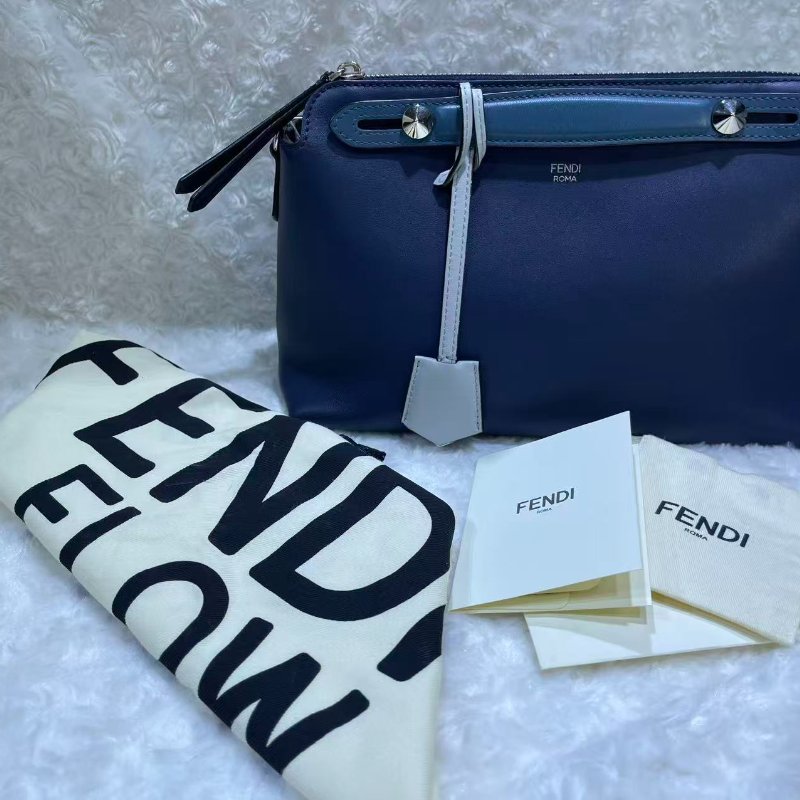 FENDI By the way 銀扣手挽兩用袋-0