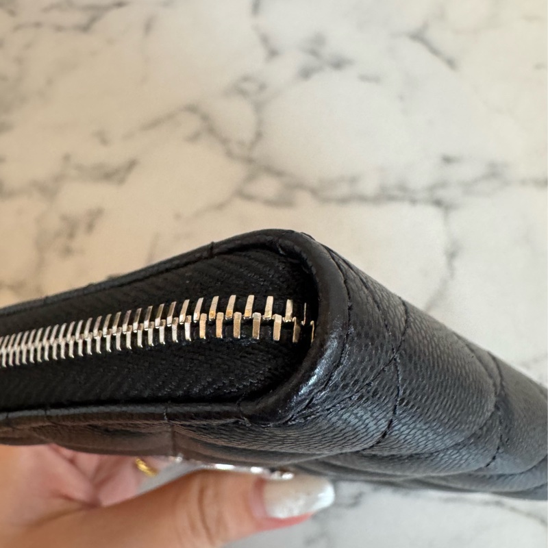 chanel黑菱格銀星星雙C拉鏈短夾-13