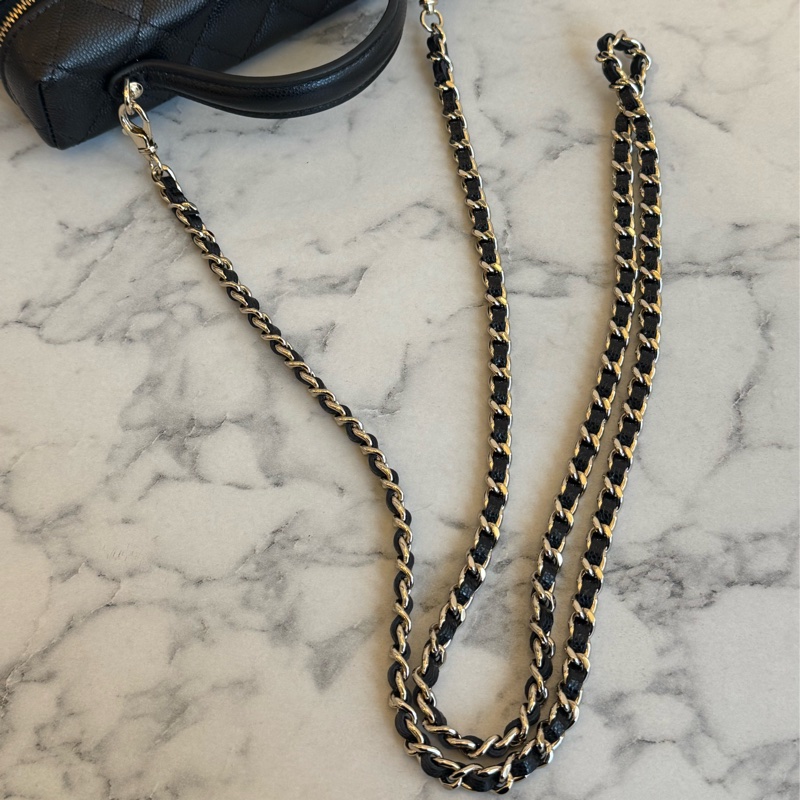 chanel黑荔枝金雙C飯盒手提兩用包-25