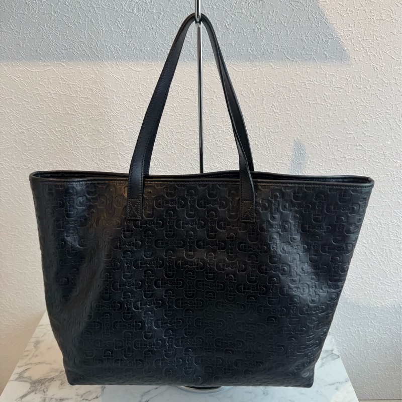 Gucci黑色壓紋托特包👜 超輕✨-1