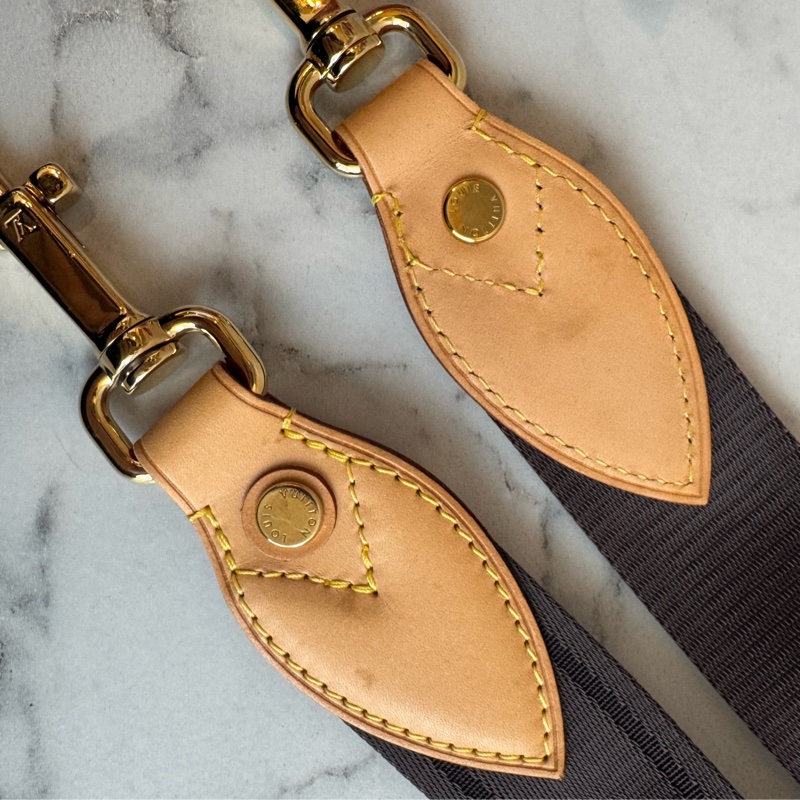 LV咖色金釦背帶  可調長度✨-16