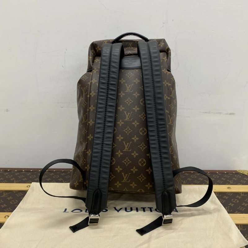 LV 老花 ZACK後背登山包 22*44*15 99新配件盒子塵袋-5