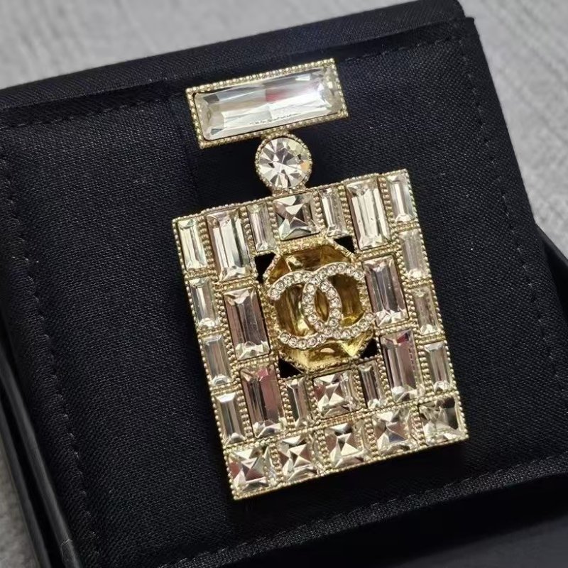 Chanel  5號香水瓶 水鑽金色胸針-0