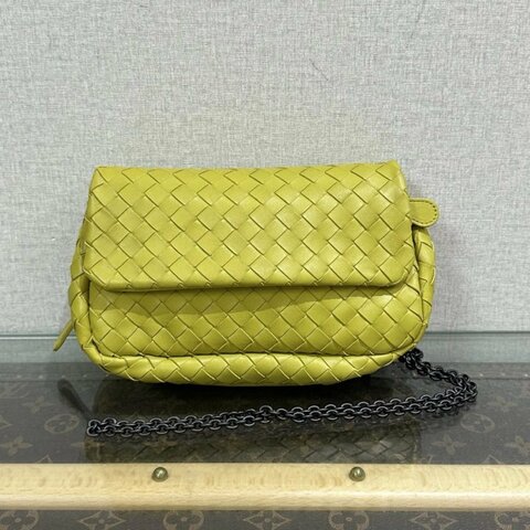 BV 編織黃色按扣開合肩背斜背包 19*11.5*6 98新配件塵袋