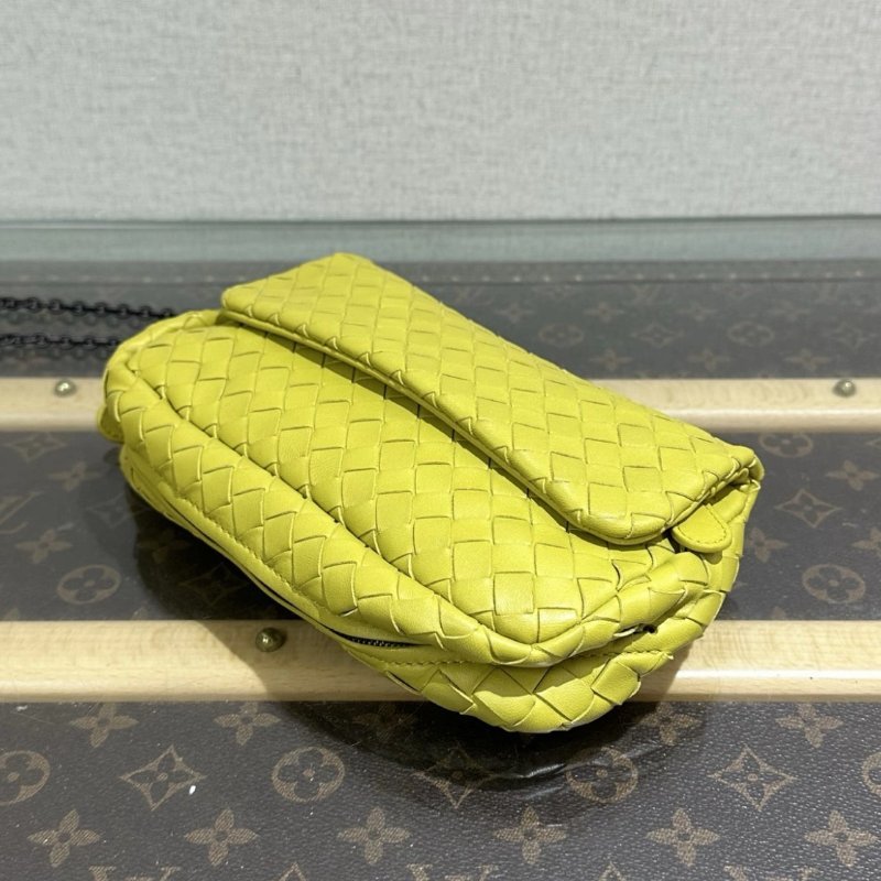 BV 編織黃色按扣開合肩背斜背包 19*11.5*6 98新配件塵袋-4