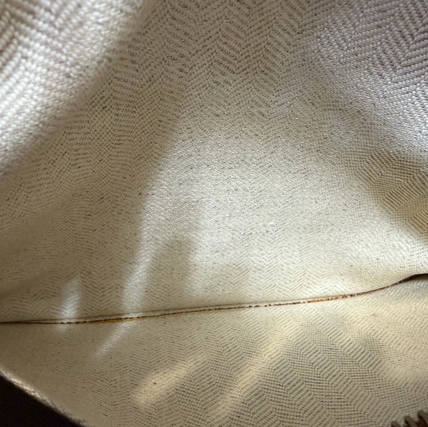 Loewe 焦糖色牛皮銀釦小號Puzzle-15