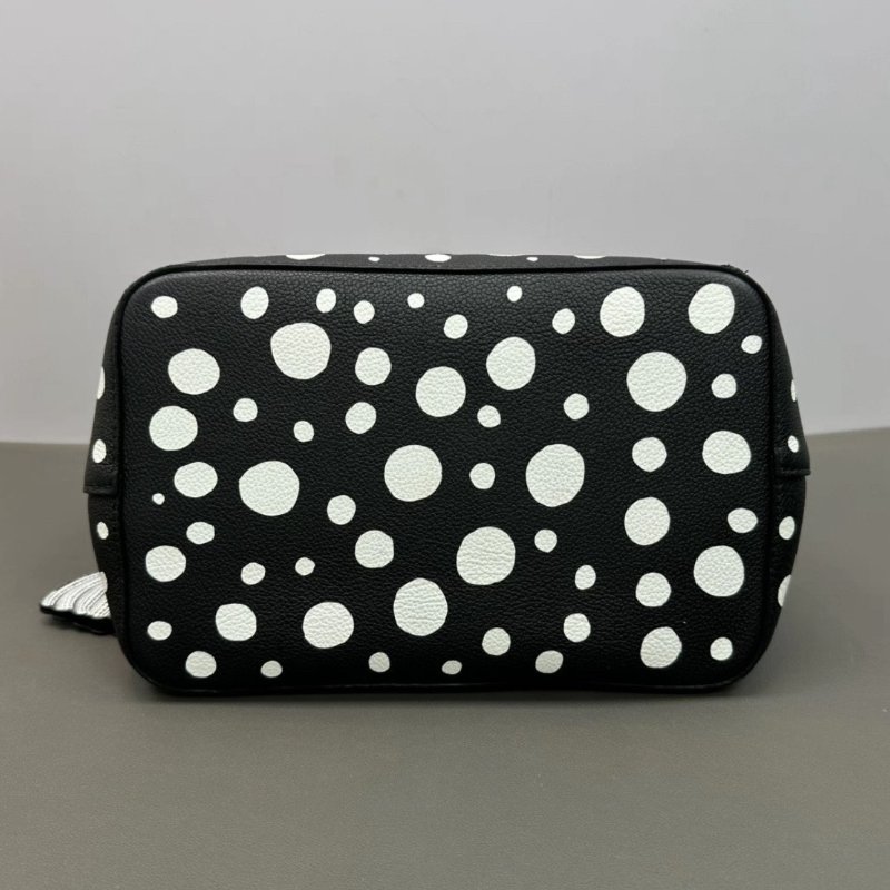 LV NEONOE草間彌生黑白圓點銀扣水桶包 芯片款 26*26*17.5 98新配件塵袋-3