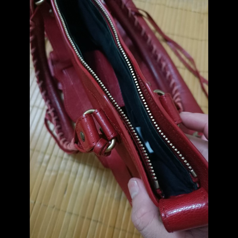 Balenciaga 巴黎世家機車包 103208 有使用痕跡 一點點掉漆 不影響外觀-3