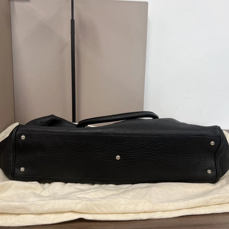 FERRAGAMO 黑色銀扣波士頓保齡球包 37*26*12 98新配件塵袋-3