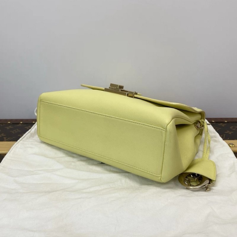 DIOR 小雞黃金扣肩背腋下鏈條包 26*17*10 98新配件塵袋-4