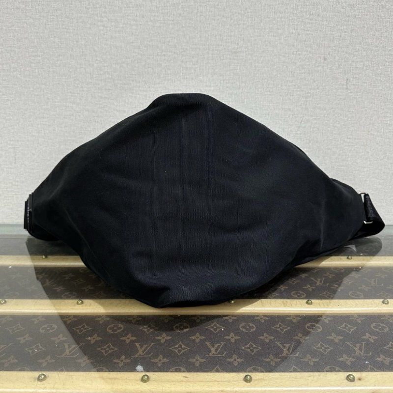 PRADA 22S系列黑銀帆布三角肩背斜背包 60*30*27 98新配件塵袋-3