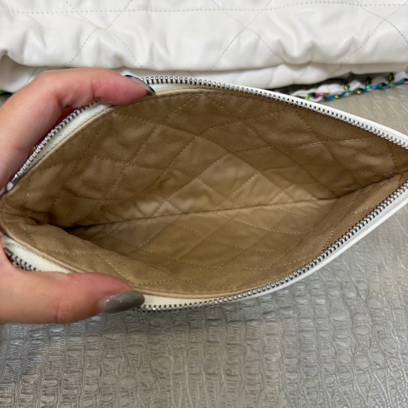 Chanel 白牛皮幻彩五金小號22bag AS3260-12