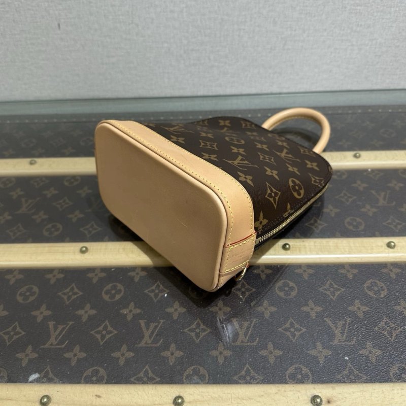 LV 老花Alma貝殼手提後背包 芯片款 15*20*10 99新配件盒子塵袋-4