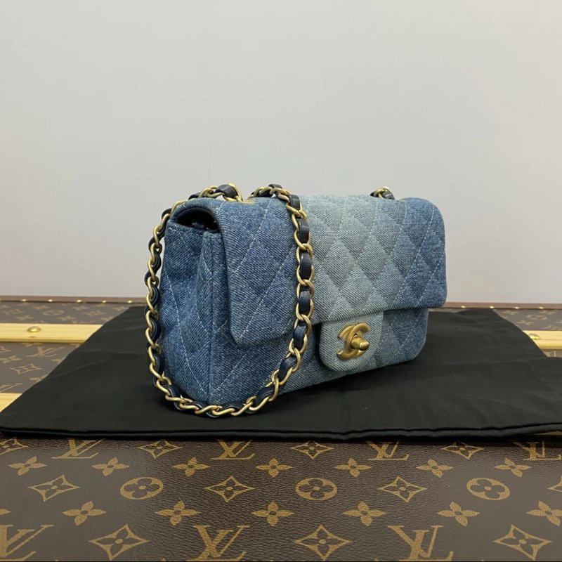 CHANEL 24A牛仔大mini 20*13*7 全新閒置配件盒子塵袋購證-1