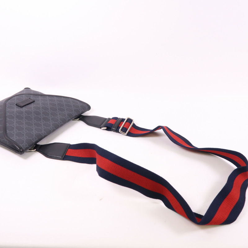 GUCCI 塗層皮革GG Supreme Messenger肩背袋-7