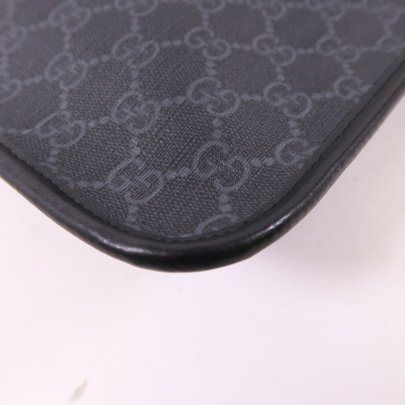 GUCCI 塗層皮革GG Supreme Messenger肩背袋-12