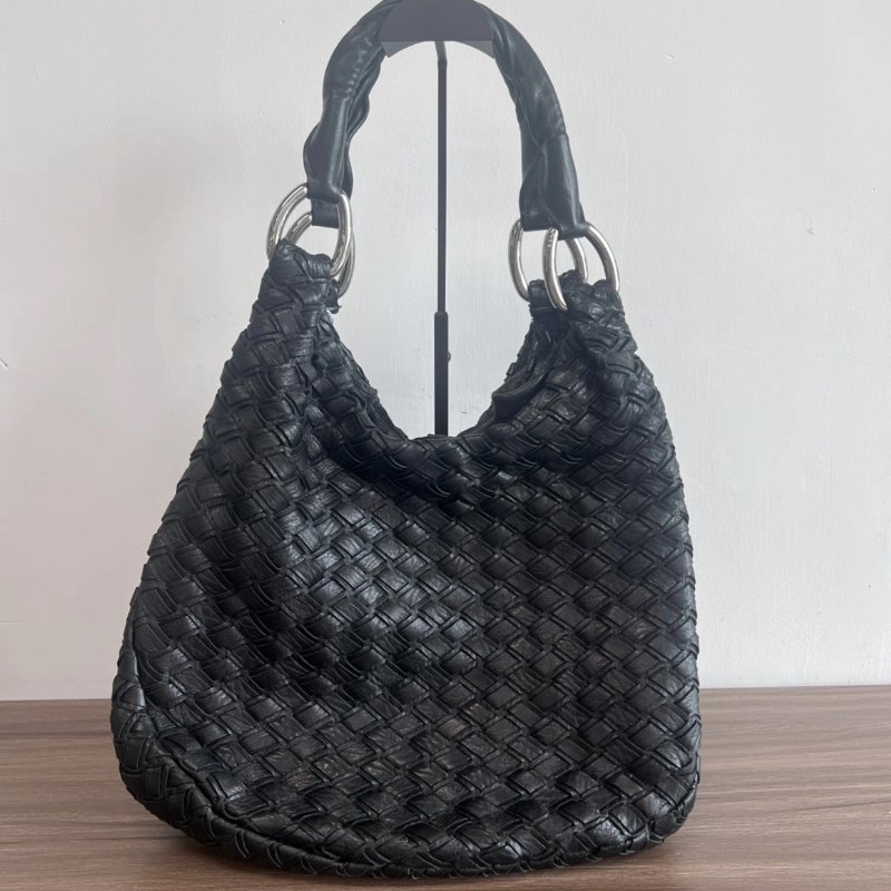 MIUMIU 黑色銀扣編織肩背腋下HOBO包 39*31*12 98新配件塵袋-5