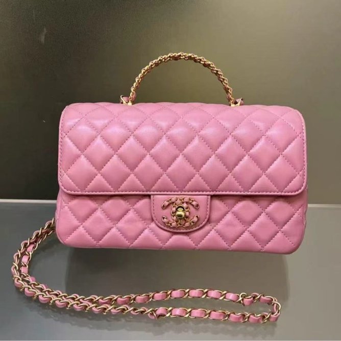 Chanel 24c粉色水鑽鏤空手提斜背包 99新配件塵袋盒子-0