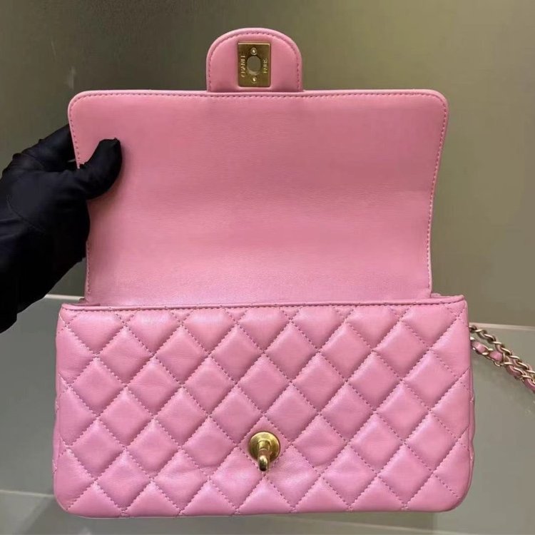 Chanel 24c粉色水鑽鏤空手提斜背包 99新配件塵袋盒子-2