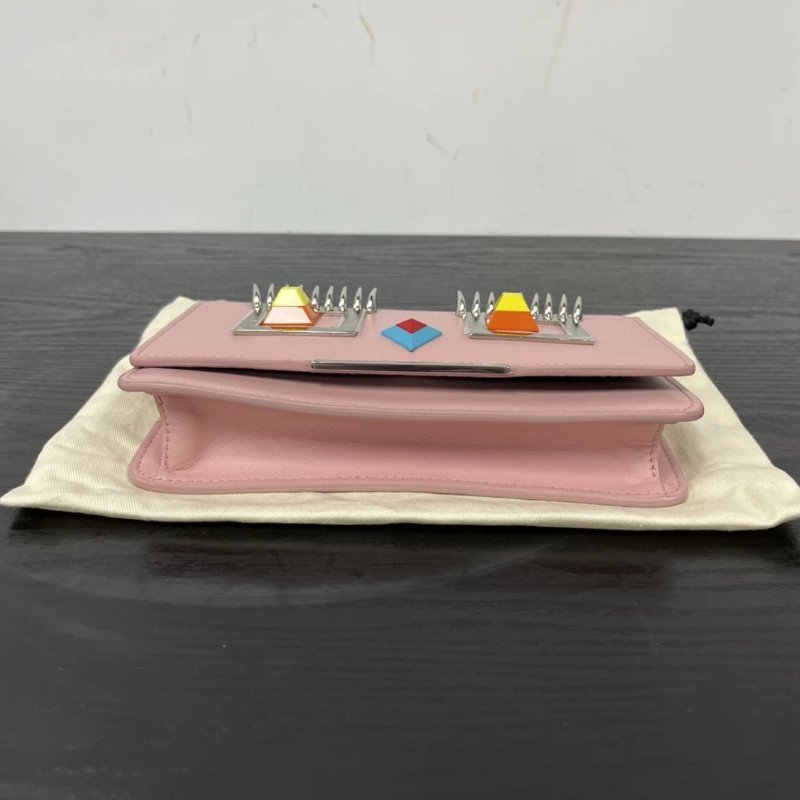 FENDI 粉色小鳥眼睛WOC肩背斜背鏈條包16.5*11*3.5 全新閒置配件塵袋-3