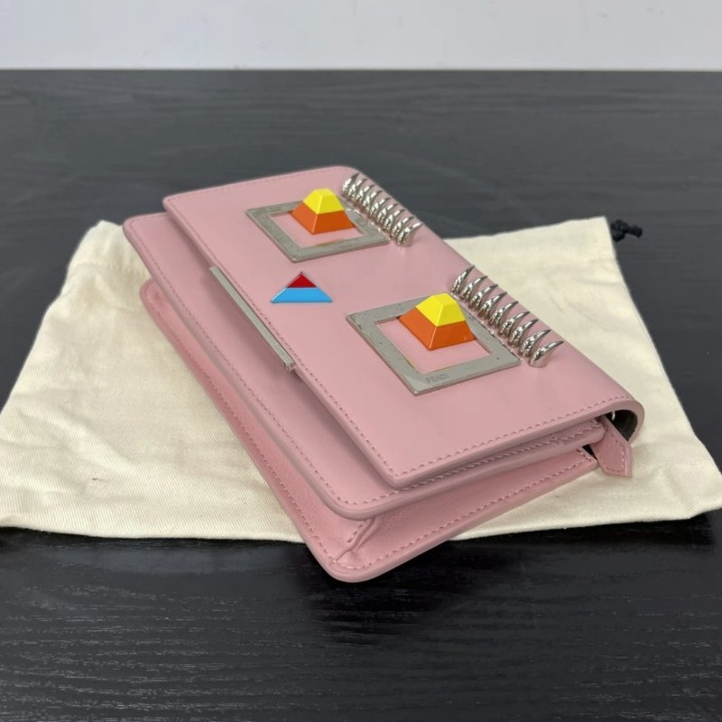 FENDI 粉色小鳥眼睛WOC肩背斜背鏈條包16.5*11*3.5 全新閒置配件塵袋-4