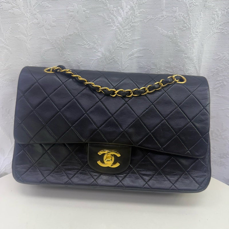 Vintage Chanel Classic Flap Bag 黑色菱格紋手袋-0