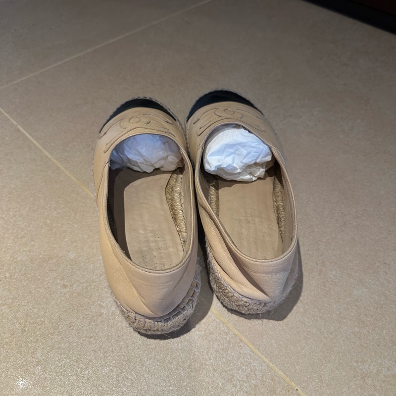 一年四季巨百搭🫧Chanel 經典作品 米黑配色 綿羊皮 鉛筆鞋、草編鞋 草編鞋界的天花板✨-16