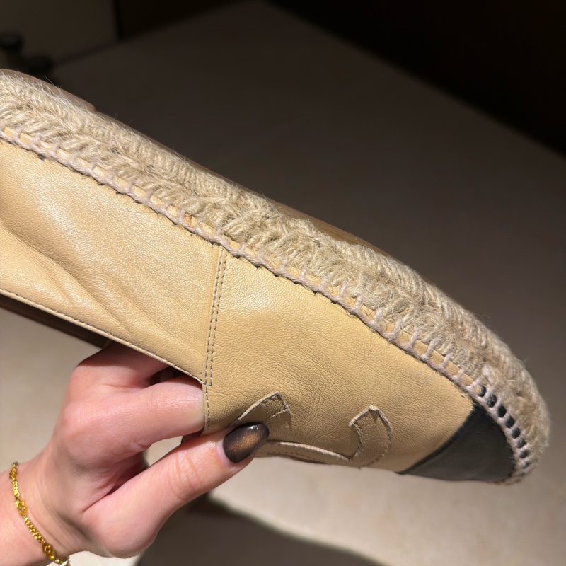 一年四季巨百搭🫧Chanel 經典作品 米黑配色 綿羊皮 鉛筆鞋、草編鞋 草編鞋界的天花板✨-20