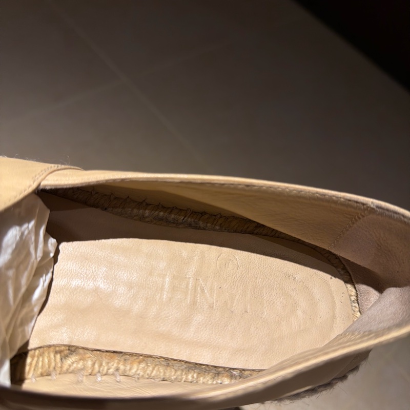 一年四季巨百搭🫧Chanel 經典作品 米黑配色 綿羊皮 鉛筆鞋、草編鞋 草編鞋界的天花板✨-22