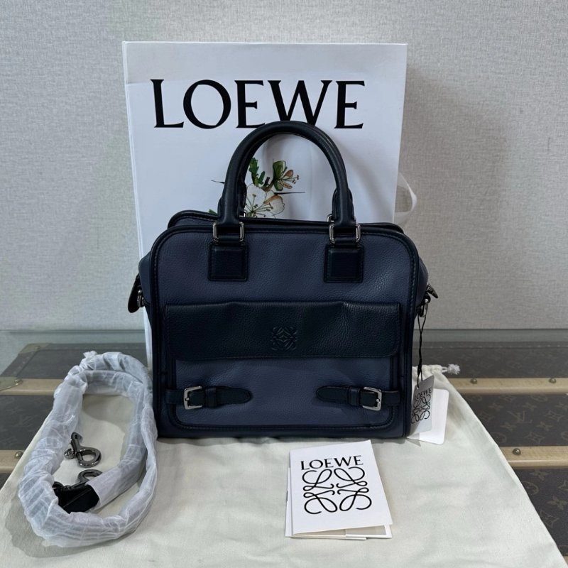 LOEWE 藍黑拼色銀扣手提斜背包 25.5*22*13 98新配件盒子塵袋-0