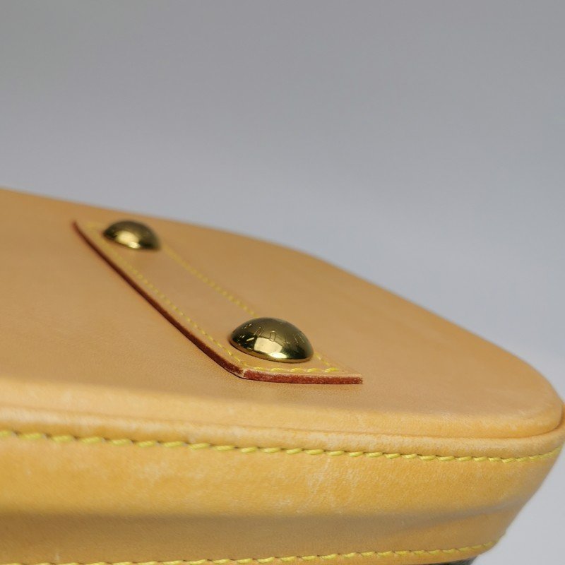 Louis Vuitton (LV) Alma 小號 植鞣革Monogram印花貝殼包手提包-9