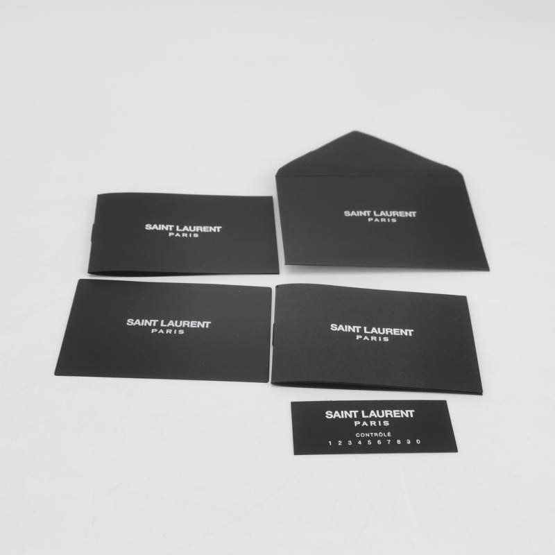 Saint Laurent Cassandra 中號 牛皮純色YSL標誌信封式翻蓋斜挎包-8