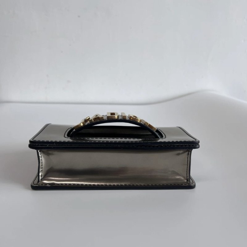 DIOR 香檳金Jadior漆皮肩背斜背包 18*11*4 98新配件塵袋-3