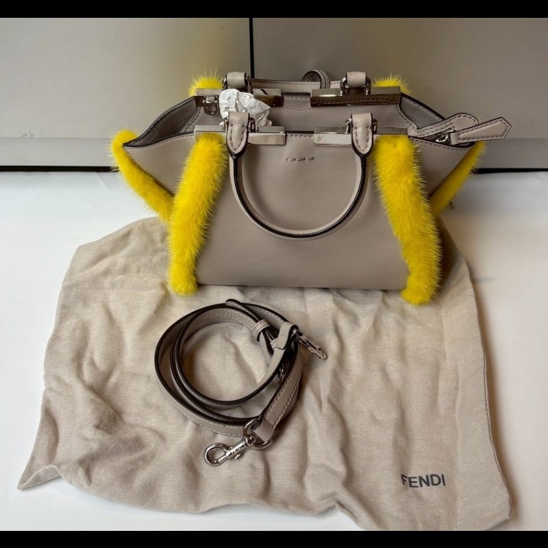Fendi 淺灰皮革黃色皮草邊兩用小包-4