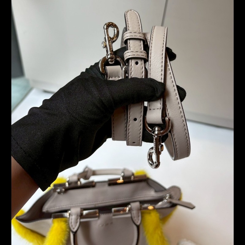 Fendi 淺灰皮革黃色皮草邊兩用小包-5