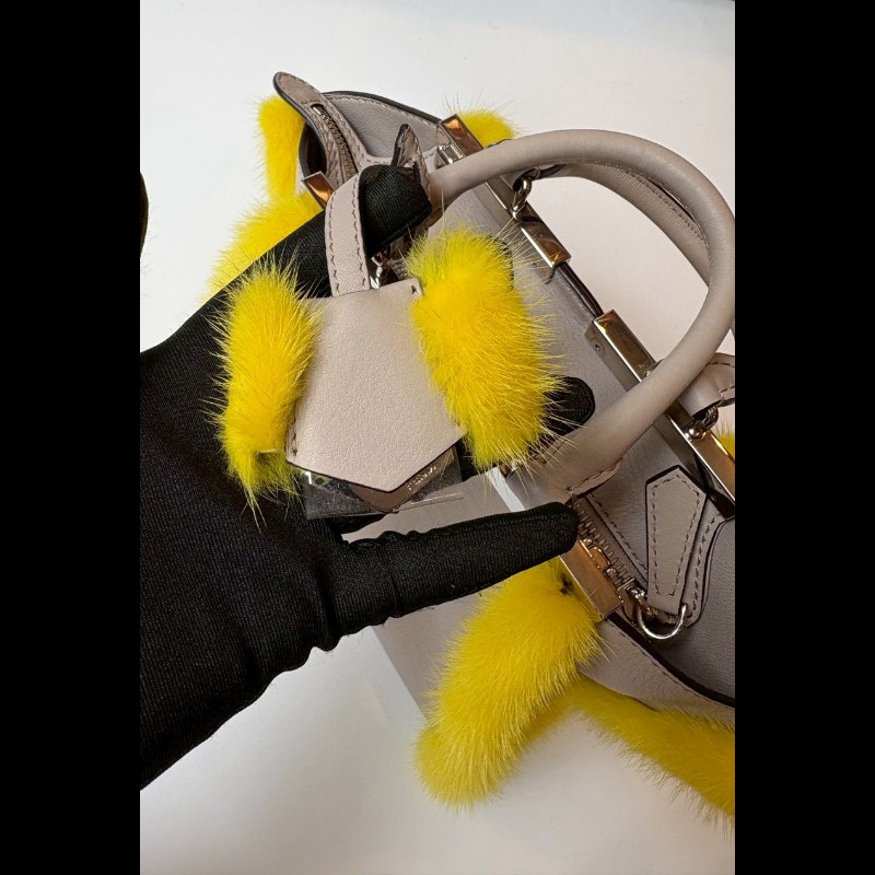 Fendi 淺灰皮革黃色皮草邊兩用小包-8