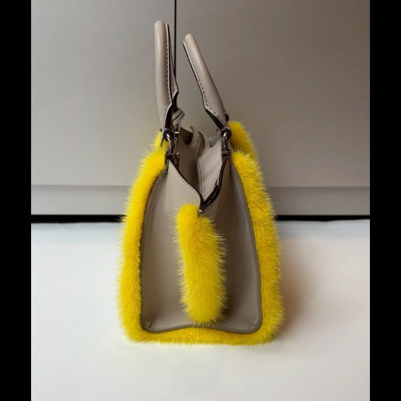 Fendi 淺灰皮革黃色皮草邊兩用小包-14