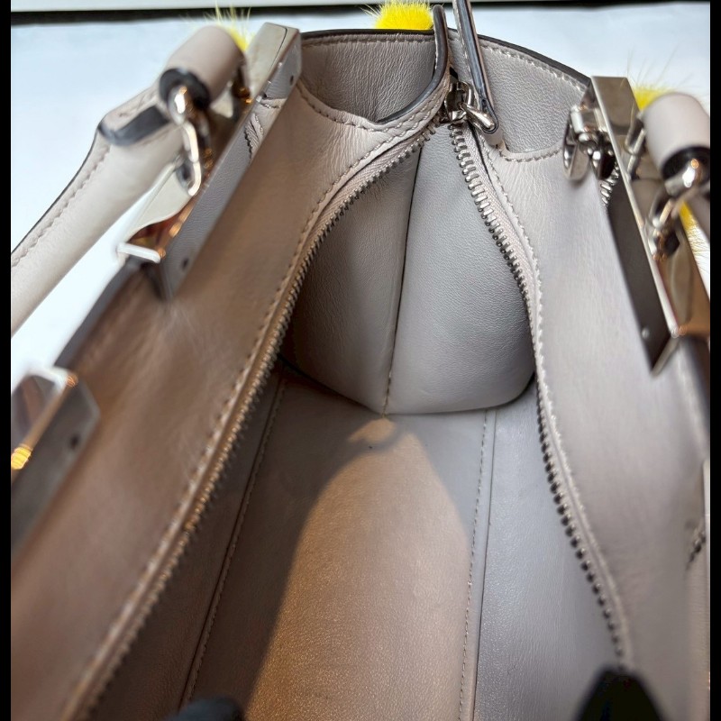 Fendi 淺灰皮革黃色皮草邊兩用小包-20