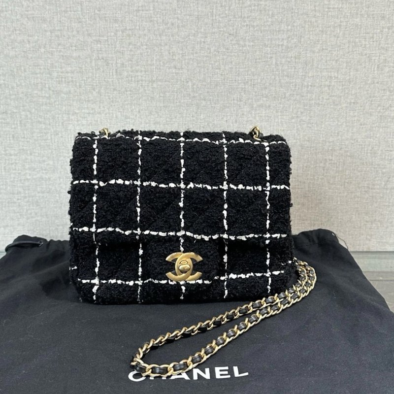 CHANEL 黑白毛呢金球方胖子肩背斜背包 17*13*7 98新配件塵袋-0