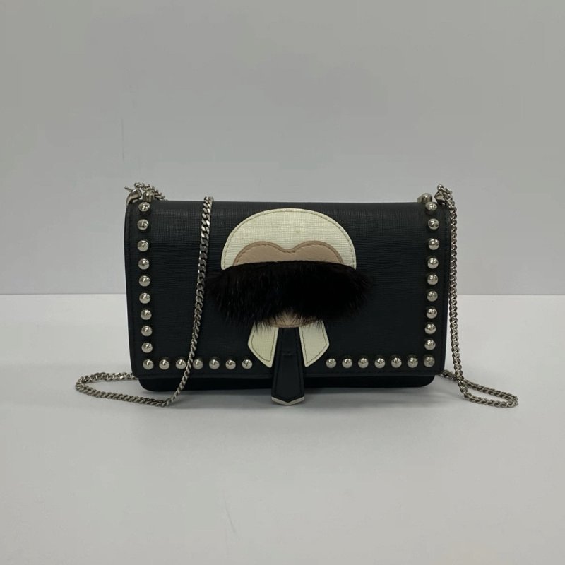FENDI 小怪獸黑銀老佛爺卯釘woc鏈條肩背斜背包18.5*13*4.5 98新配件塵袋-0