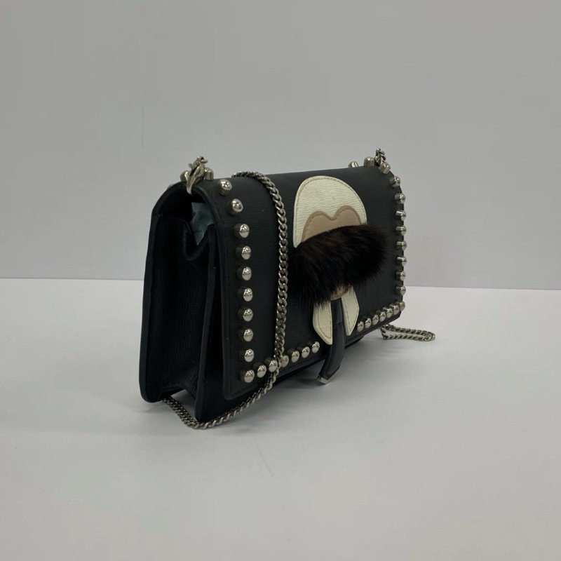 FENDI 小怪獸黑銀老佛爺卯釘woc鏈條肩背斜背包18.5*13*4.5 98新配件塵袋-1