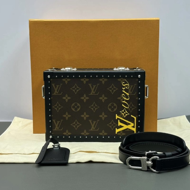 LV CLUTCH BOX老花銀扣小硬箱 芯片款 22*16*8 全新閒置配件盒子塵袋-0
