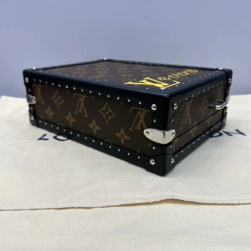 LV CLUTCH BOX老花銀扣小硬箱 芯片款 22*16*8 全新閒置配件盒子塵袋-4