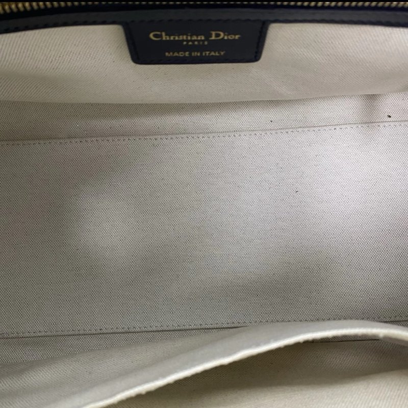 DIOR 黑白拼色光滑小牛皮手提肩背保齡球包34*18*15 98新配件保卡塵袋-1