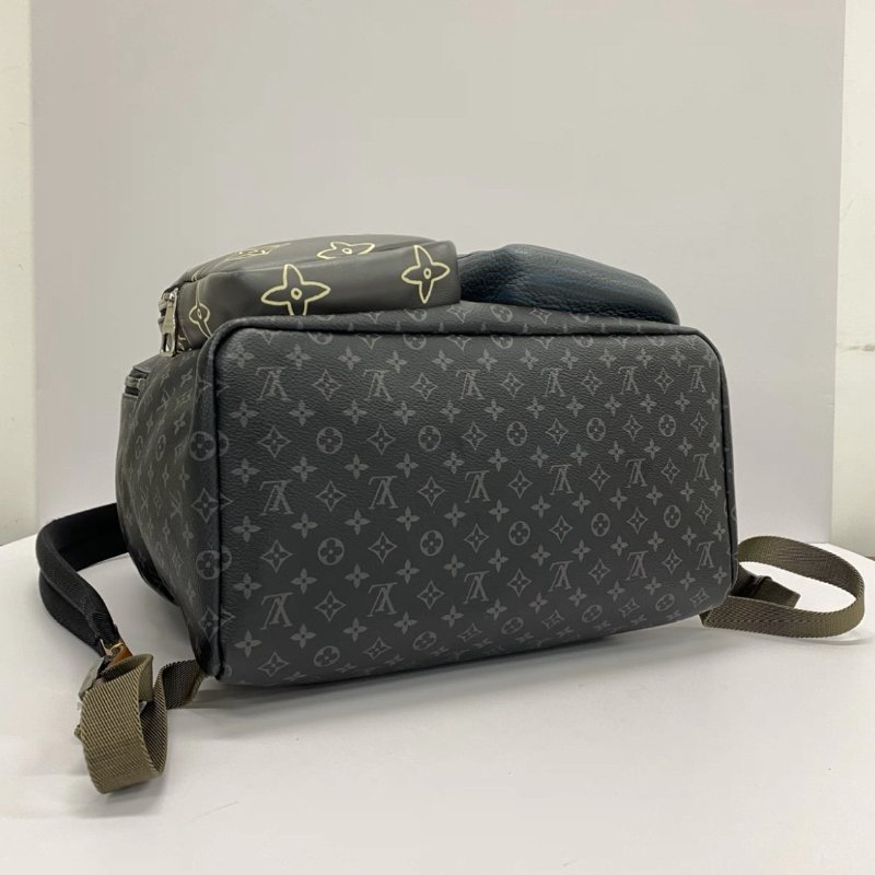 LV 黑色老花限量Multipocket系列後背包 30*40*15.5 99新配件塵袋-1