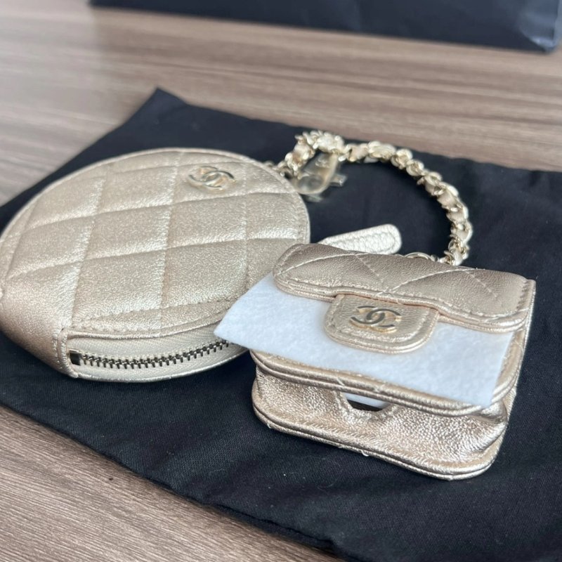 CHANEL vic香檳色金扣子母掛飾零錢包10*10*2 全新閒置配件盒子塵袋-4